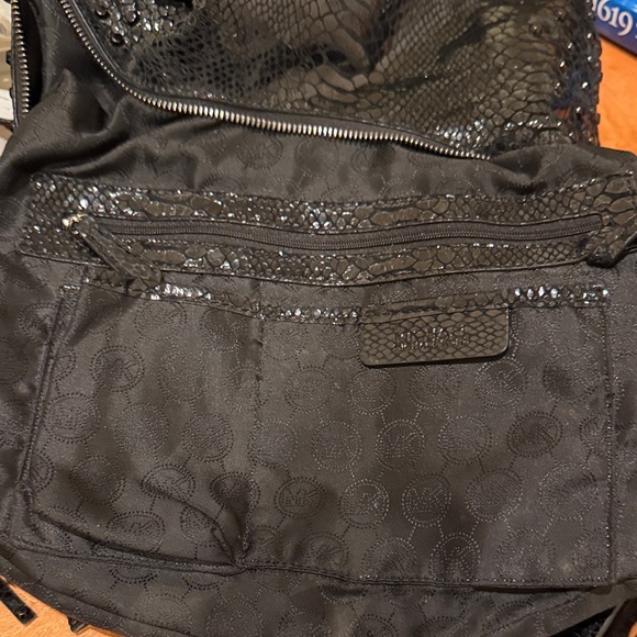 AUTHENTIC Michael Kors Textured Black Hobo Bag LIKE NEW! - Picture 10 of 14